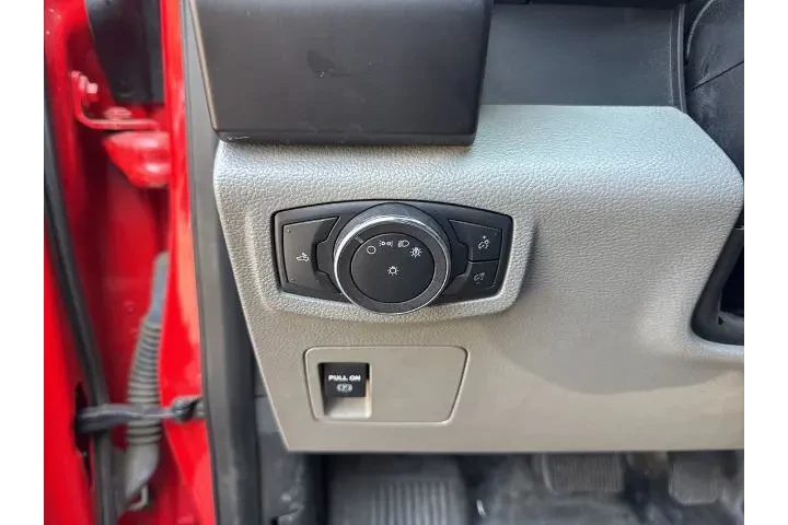 $26550 : Ford F-150 2018 4x2 XLT 4dr image 9