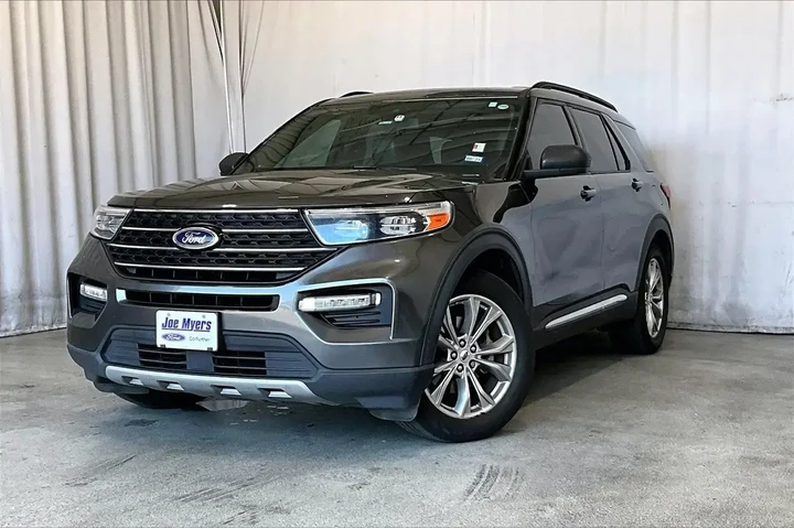 $17991 : Ford Explorer 2020 XLT 4dr S image 2