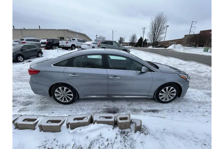 $8990 : 2017 Sonata Sport image 8