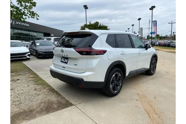 $20520 : Nissan Rogue 2025 AWD SV 4dr image 6