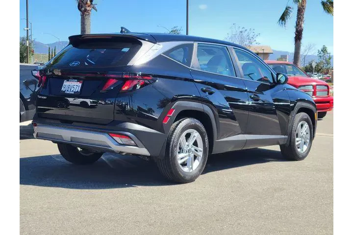 $24692 : Hyundai TUCSON 2025 SE 4dr S image 2