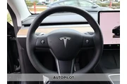 $27490 : Tesla Model Y 2023 AWD 4dr C thumbnail