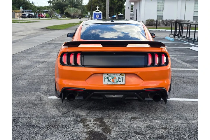 $20900 : *2020 FORD MUSTANG* image 6