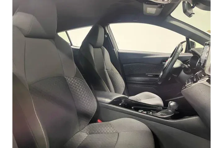 $20976 : Toyota C-HR 2021 image 10