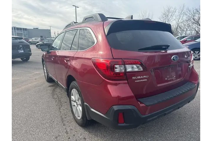 $11872 : Subaru Outback 2018 AWD 2.5i image 4