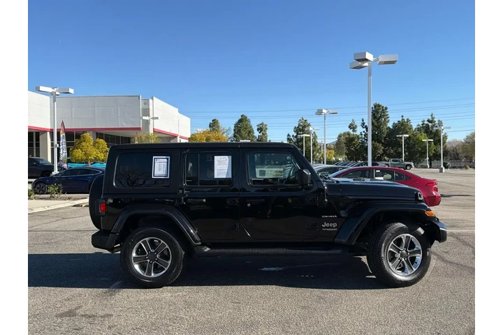 $27204 : Jeep Wrangler Unlimited 2021 image 3