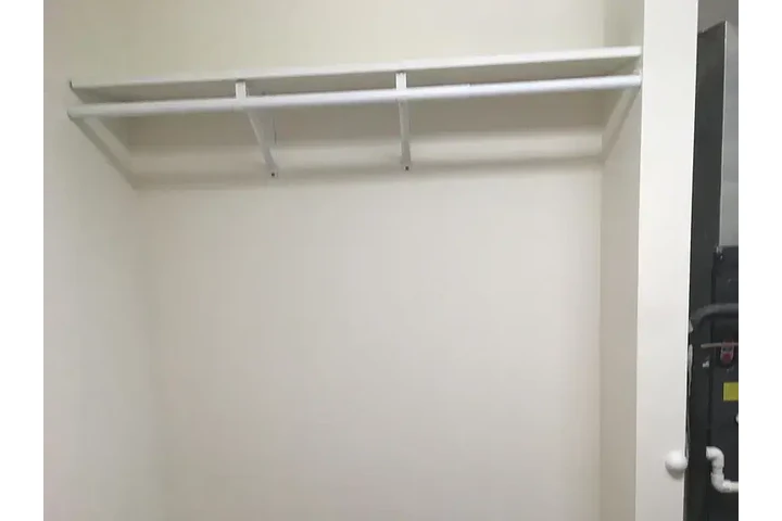 $1200 : Rent image 6