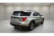 $26495 : Ford Explorer 2021 AWD XLT 4 thumbnail