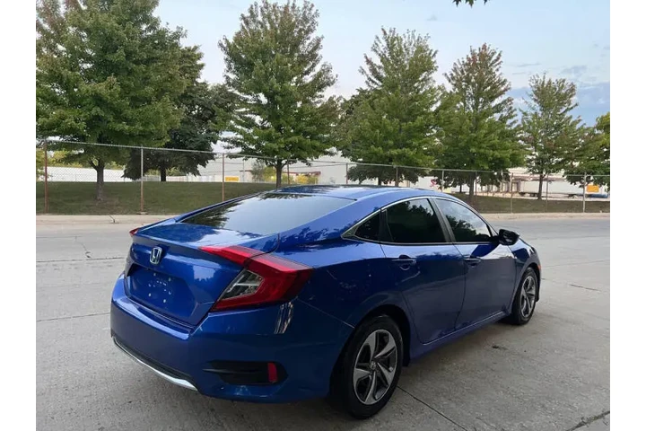 $13997 : 2019 Civic LX image 6