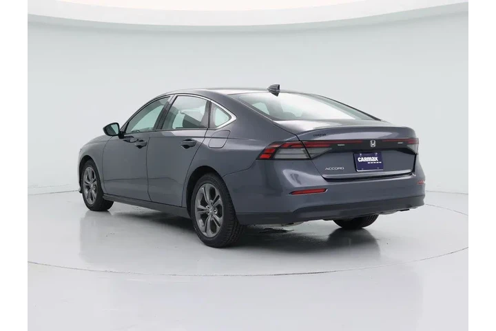 $25998 : Honda Accord 2023 EX 4dr Sed image 2