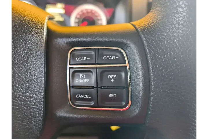 $19500 : Ram 1500 Classic 2019 4x2 Tr image 6