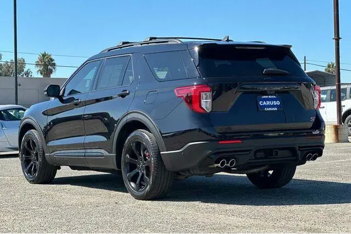 $27775 : Ford Explorer 2021 AWD ST 4d image 5