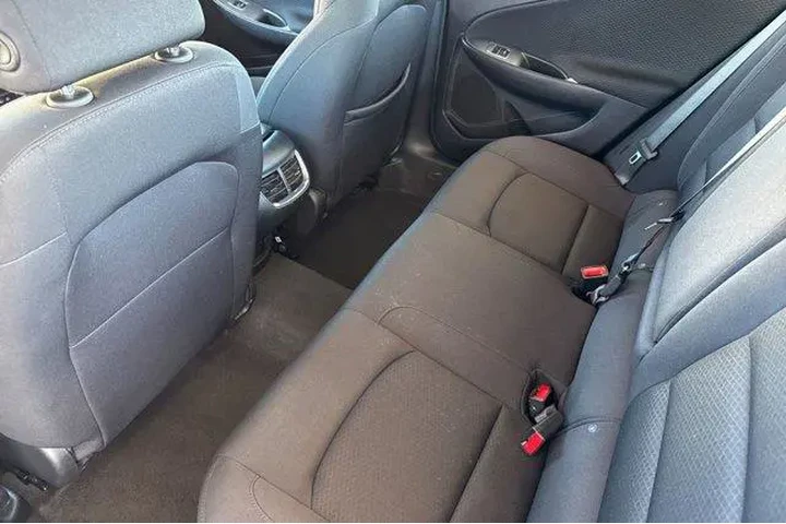 $16477 : Chevrolet Malibu 2024 LT 4dr image 6