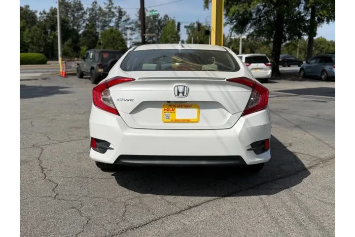 2016 Civic EX-T image 6