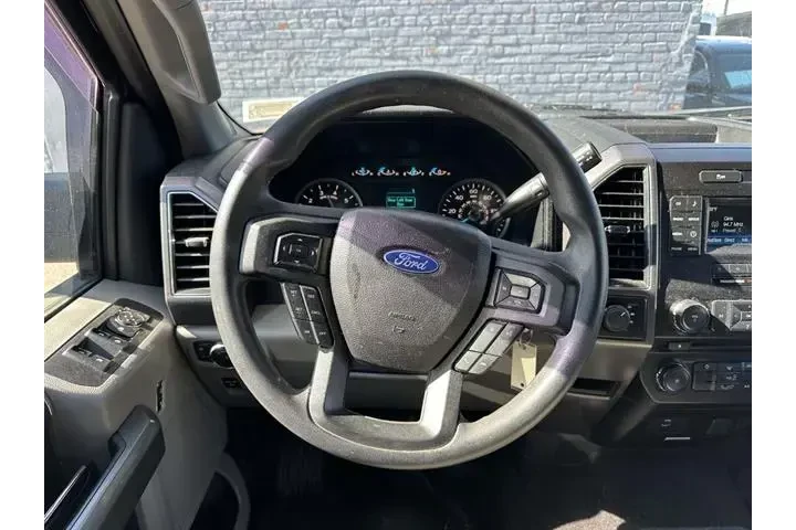 $18872 : Ford F-150 2017 4x4 Lariat 4 image 7