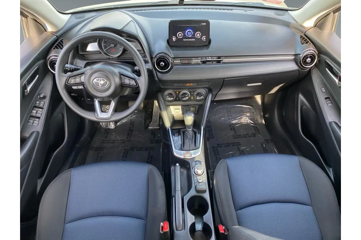 $16639 : Toyota Yaris 2019 image 10