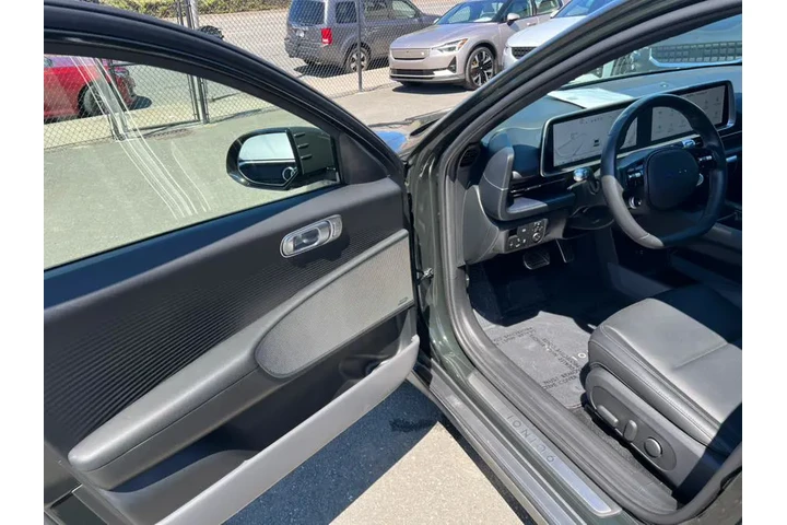 $28500 : 2023 IONIQ 6 Limited RWD image 9