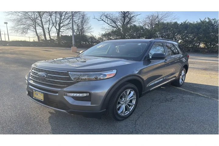 $33985 : Ford Explorer 2022 AWD XLT 4 image 2