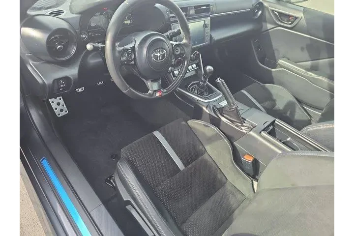 $29995 : Toyota GR86 2023 Premium 2dr image 7