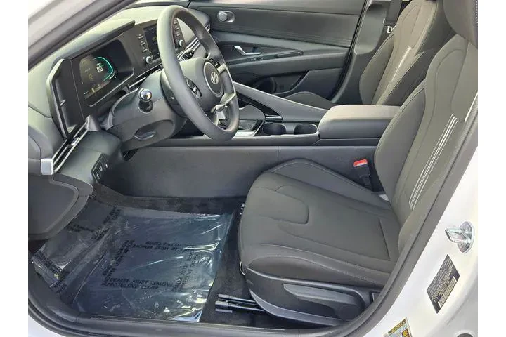 $25383 : Hyundai ELANTRA Hybrid 2025 image 6