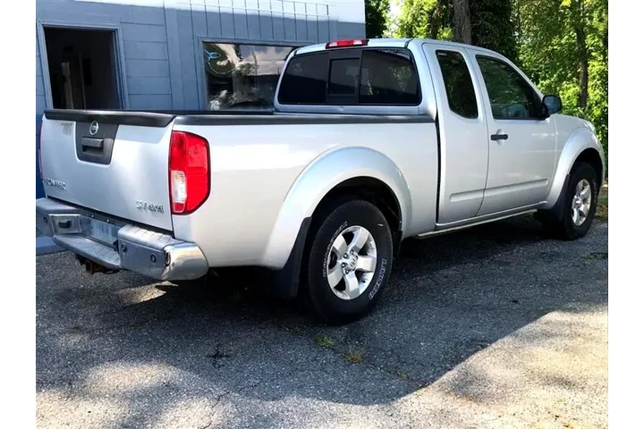 $13375 : 2013 Frontier image 5