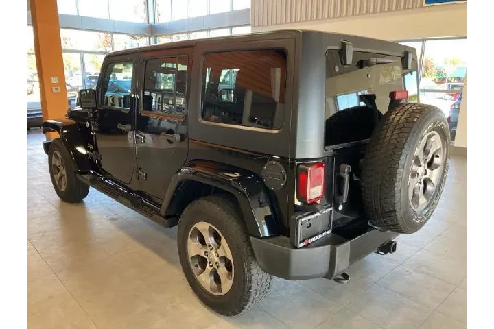 $16700 : Jeep Wrangler Unlimited 2016 image 7