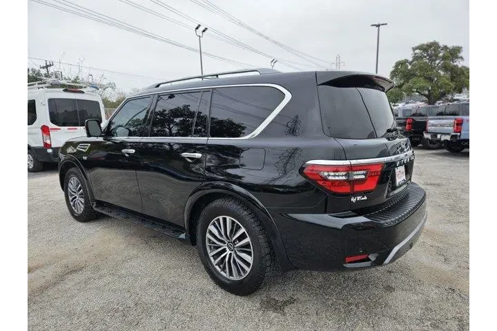 $32000 : Nissan Armada 2022 4x2 SL 4d image 5