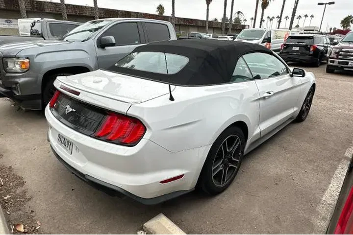$18995 : Ford Mustang 2018 EcoBoost P image 2