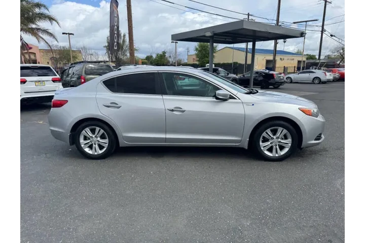 $7998 : 2013 ILX 1.5L Hybrid w/Tech image 9