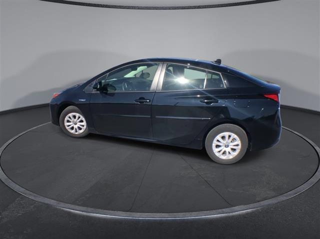 $24000 : PRE-OWNED 2022 TOYOTA PRIUS L image 6