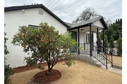 2Beds & 2.5Baths Strickland Av en Los Angeles