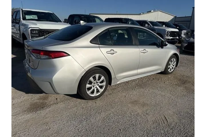 $19000 : Toyota Corolla 2024 LE 4dr S image 5