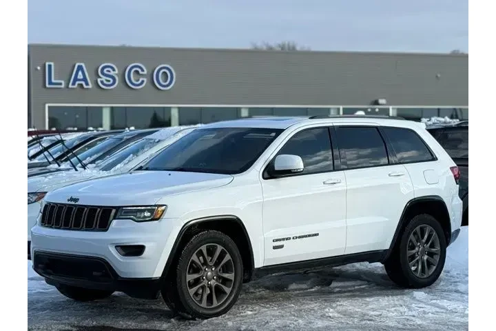 $14000 : Jeep Grand Cherokee 2016 4x4 image 1