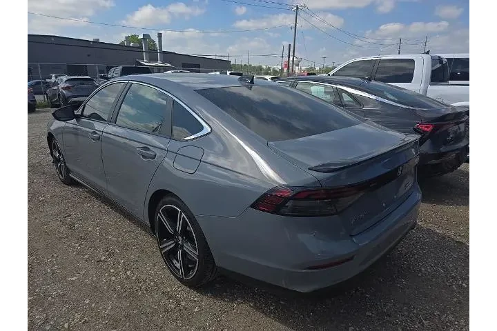 $24152 : Honda Accord Hybrid 2023 Spo image 2