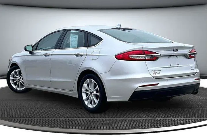 $15000 : Ford Fusion 2019 SE 4dr Seda image 4
