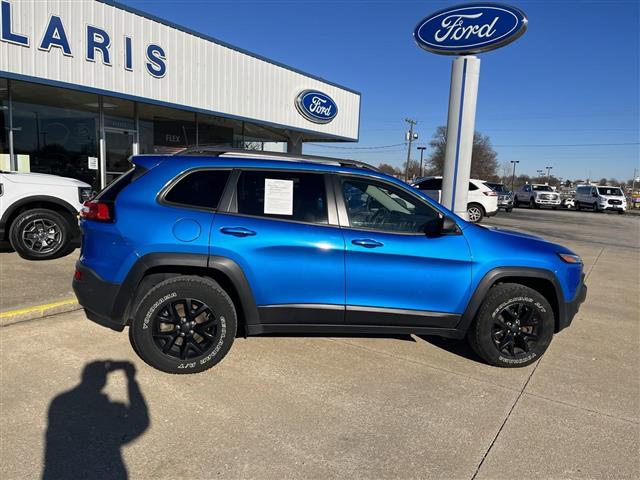 $19900 : 2017 Cherokee Trailhawk 4x4 S image 6