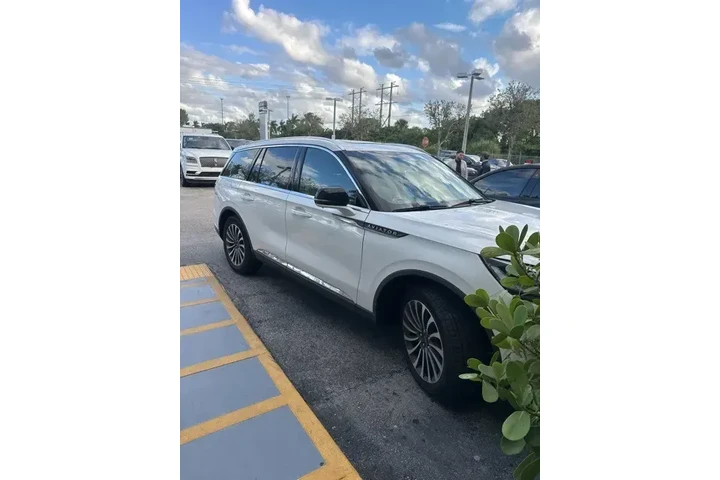 $39990 : Lincoln Aviator 2022 Reserve image 3