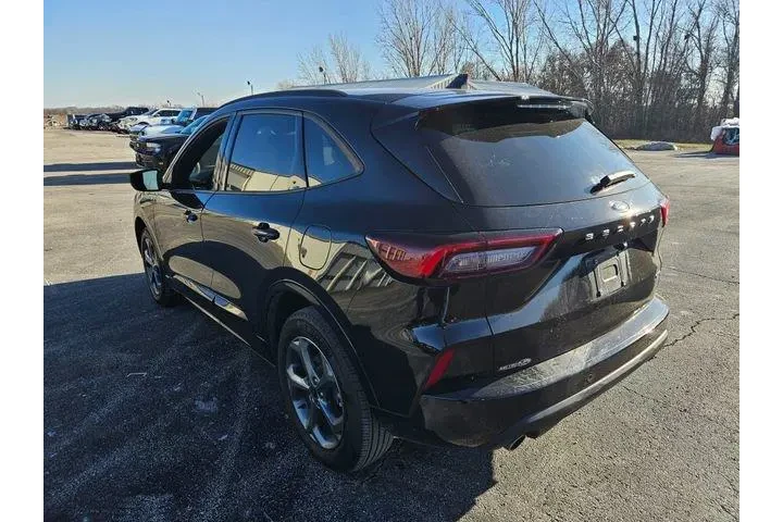 $25000 : Ford Escape 2024 AWD ST-Line image 7