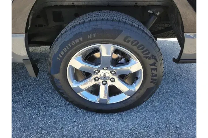 $36291 : Ford F-150 2023 4x2 XL 4dr S image 5