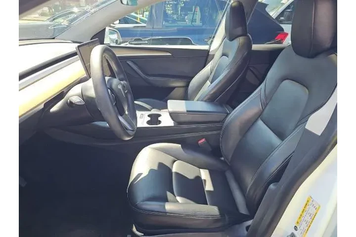$30600 : Tesla Model Y 2023 AWD 4dr C image 5