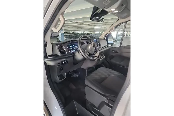 $30995 : Ford Transit 2024 250 3dr SW image 5