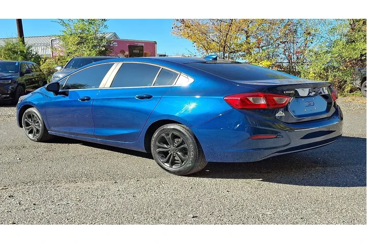 $14997 : Chevrolet Cruze 2019 LT 4dr image 3