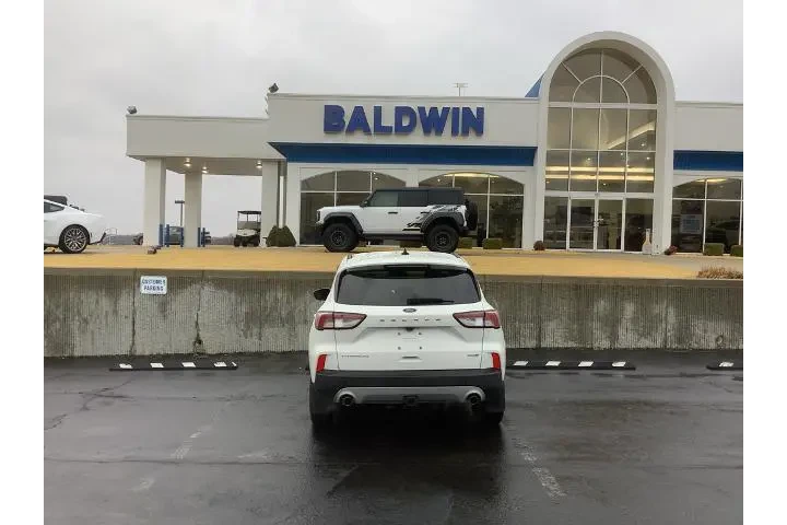 $15950 : Ford Escape 2020 AWD Titaniu image 6