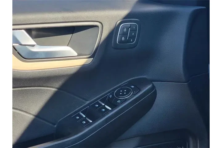 $25651 : Ford Escape Hybrid 2022 AWD image 9