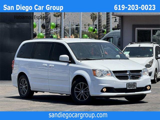 $13888 : 2017 Grand Caravan image 1