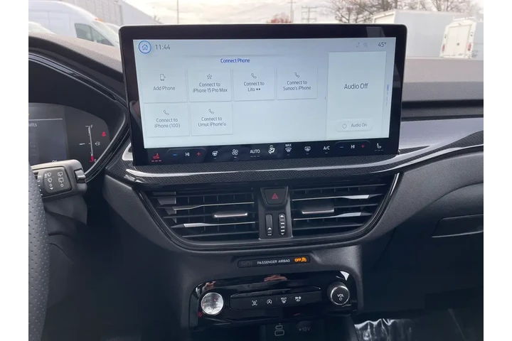 $24915 : Ford Escape 2025 ST-Line 4dr image 6