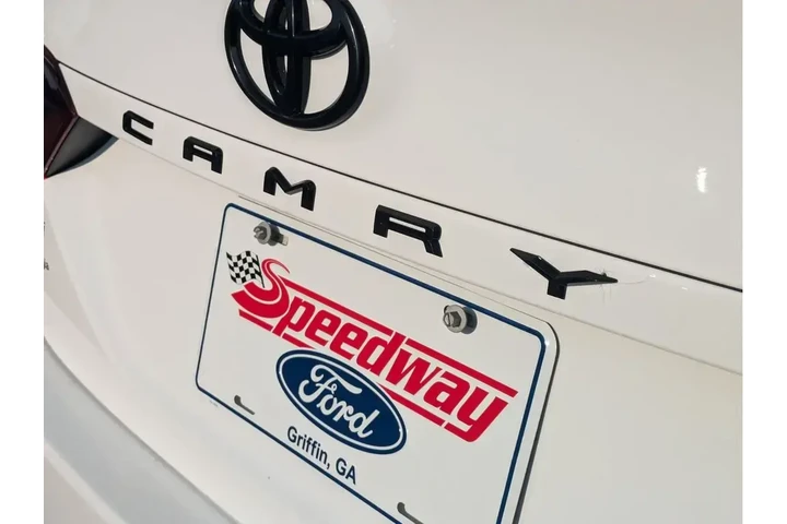 $27491 : Toyota Camry 2023 SE 4dr Sed image 9