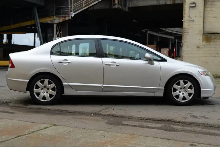 $8988 : 2009 Civic LX image 10