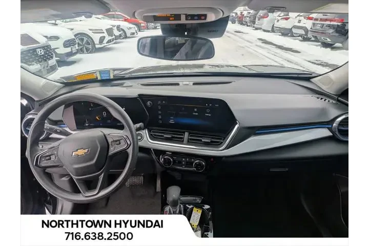 $19829 : Chevrolet Trax 2025 LT 4dr C image 6