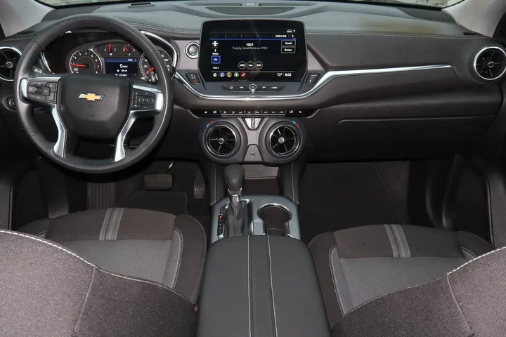 $26988 : 2025 Blazer FWD 4dr LT w/2LT image 10